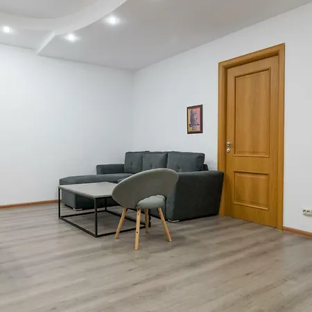 #very Spacious 2br 110 Near Old Town Apartamento *
