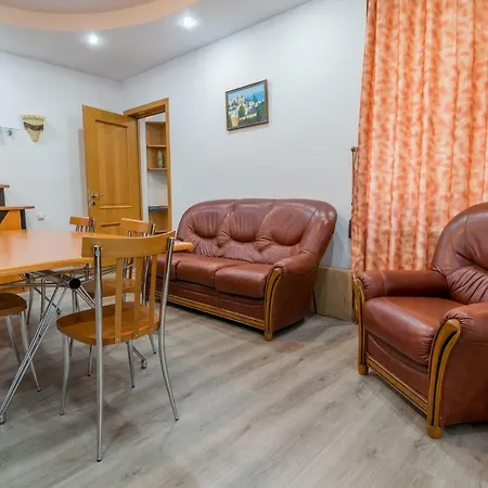 #very Spacious 2br 110 Near Old Town