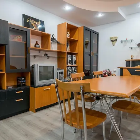Apartament #very Spacious 2br 110 Near Old Town *