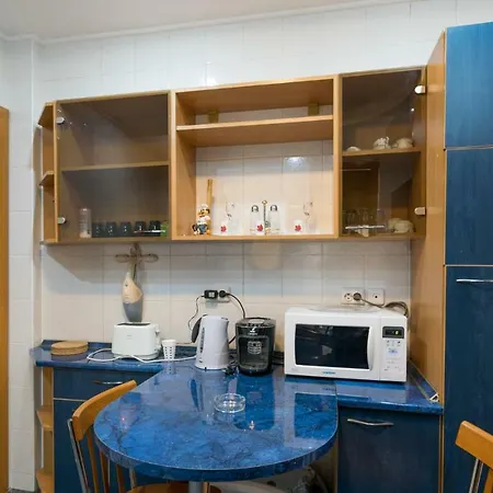 #very Spacious 2br 110 Near Old Town Apartament