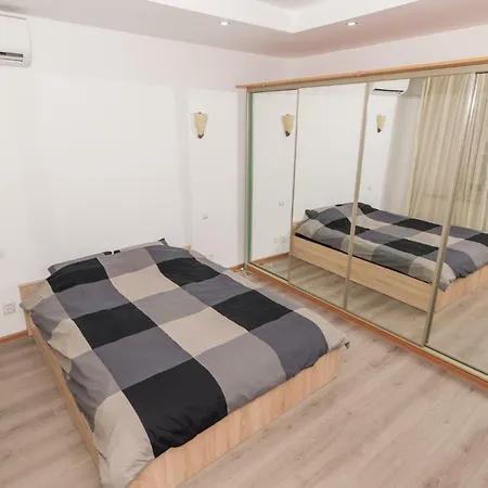 #very Spacious 2br 110 Near Old Town *
